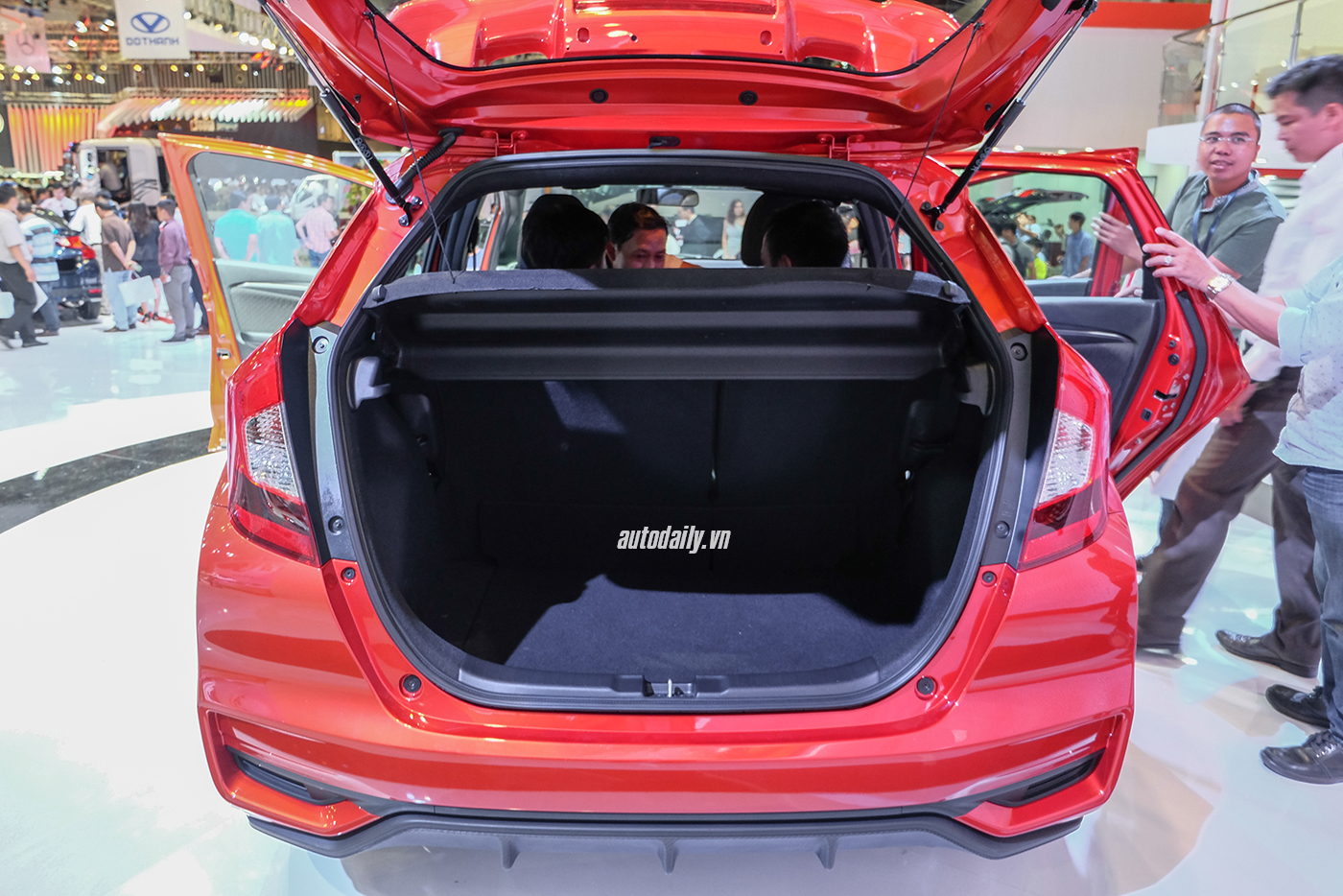 honda-jazz-2017-8.jpg